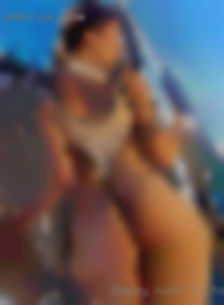 Happy nude to have chat met for a drink.